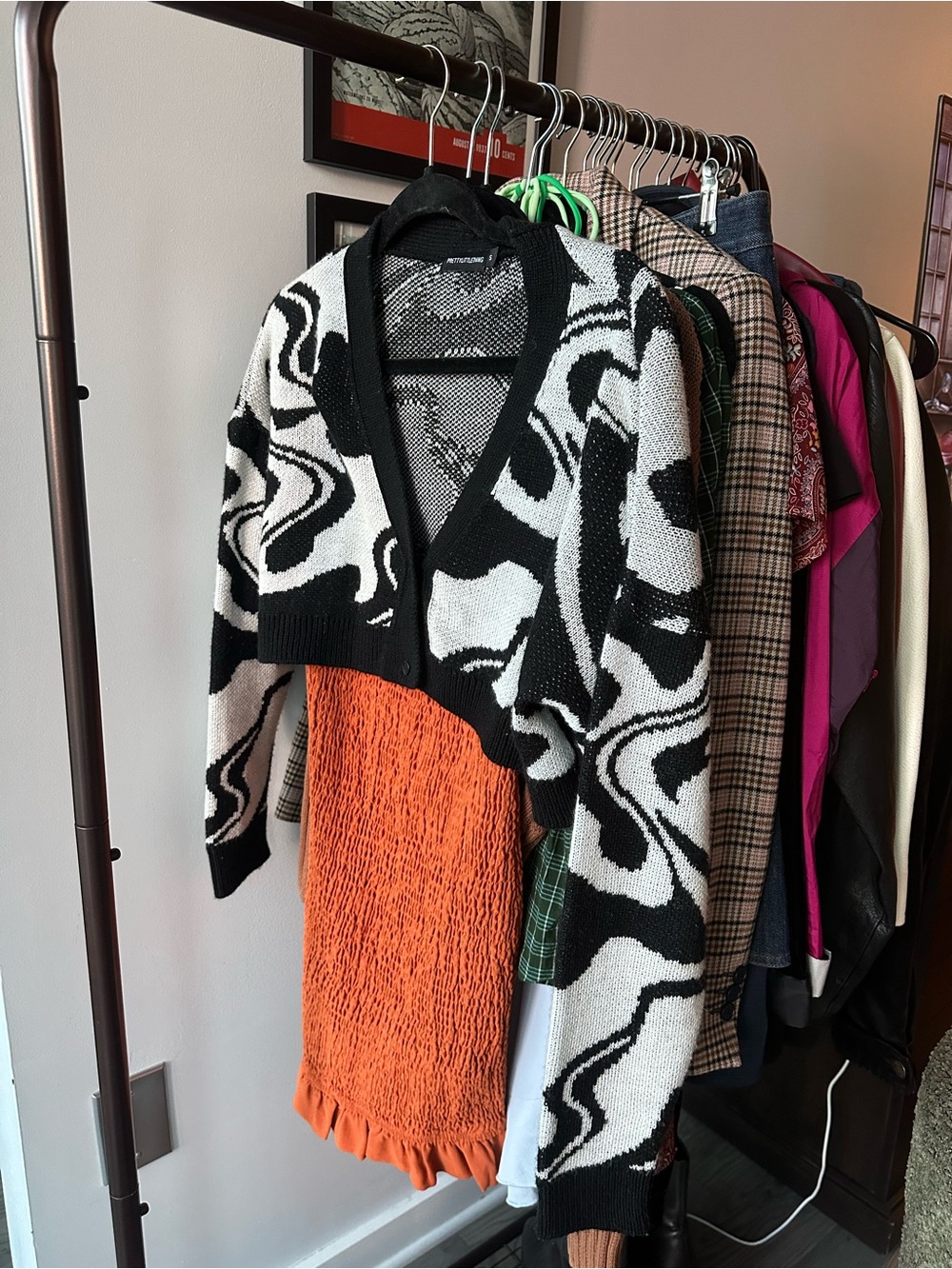 PrettyLittleThing Black & White Swirl V-Neck Sweater with Orange Panel